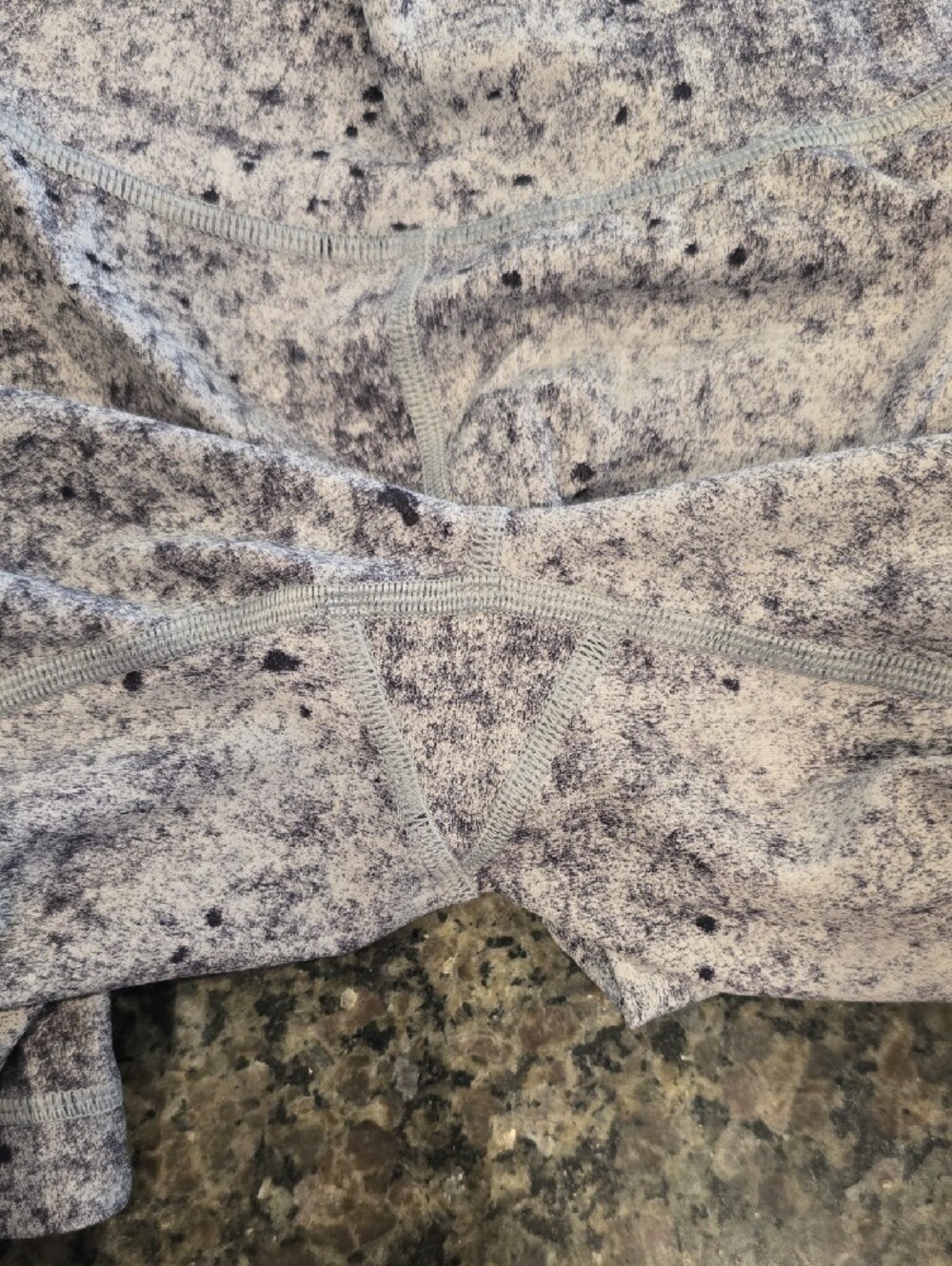 Lululemon Wunder Under Hi-Rise 7/8 Tight in Antiqued Alpine White Multi & Black - Picture 7 of 7
